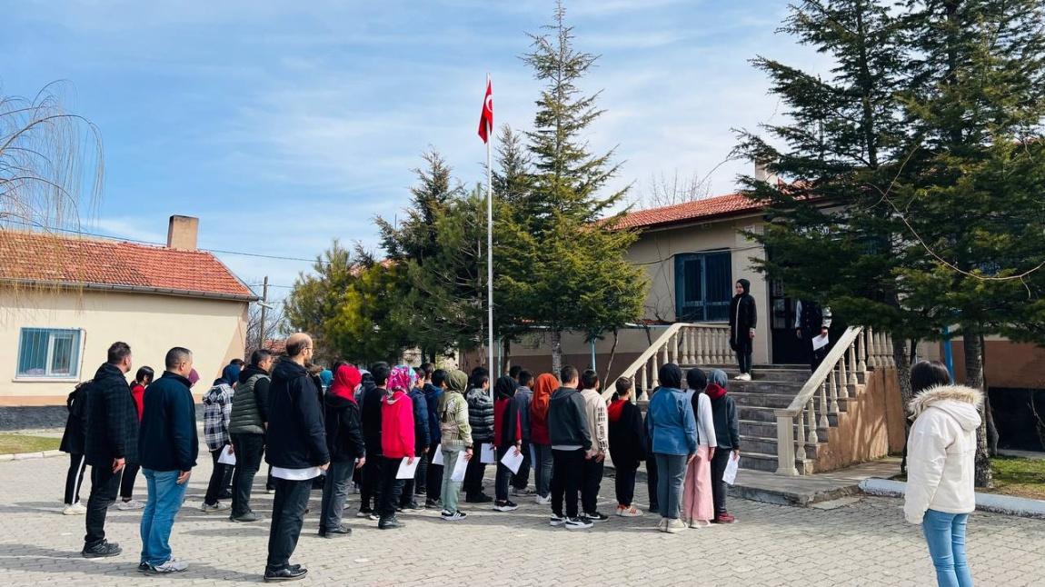 Okulumuzda 12 Mart İstiklal Marşı'nın Kabulü ve Mehmet Akif Ersoy'u Anma Töreni Düzenlendi